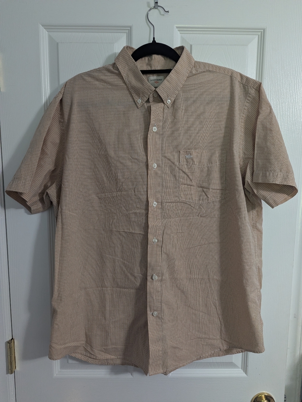 Dockers Men's Short-Sleeve Button-Down Shirt